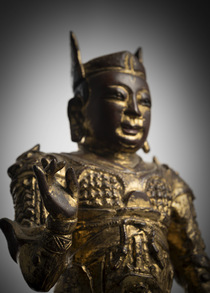 A BRONZE FIGURE OF POSSIBLY ERLANG SHEN, A DEITY ASSOCIATED WITH FLOOD CONTROL - 图2