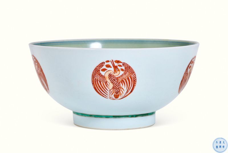 清康熙 青花釉里红外团鹤内青釉海天浴日图碗