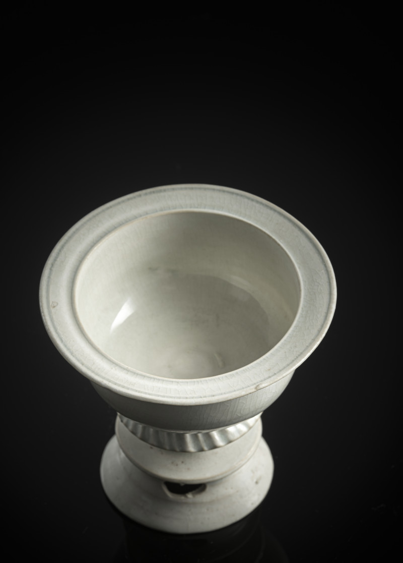 A 'qingbai' ware stem cup or lamp - 图3