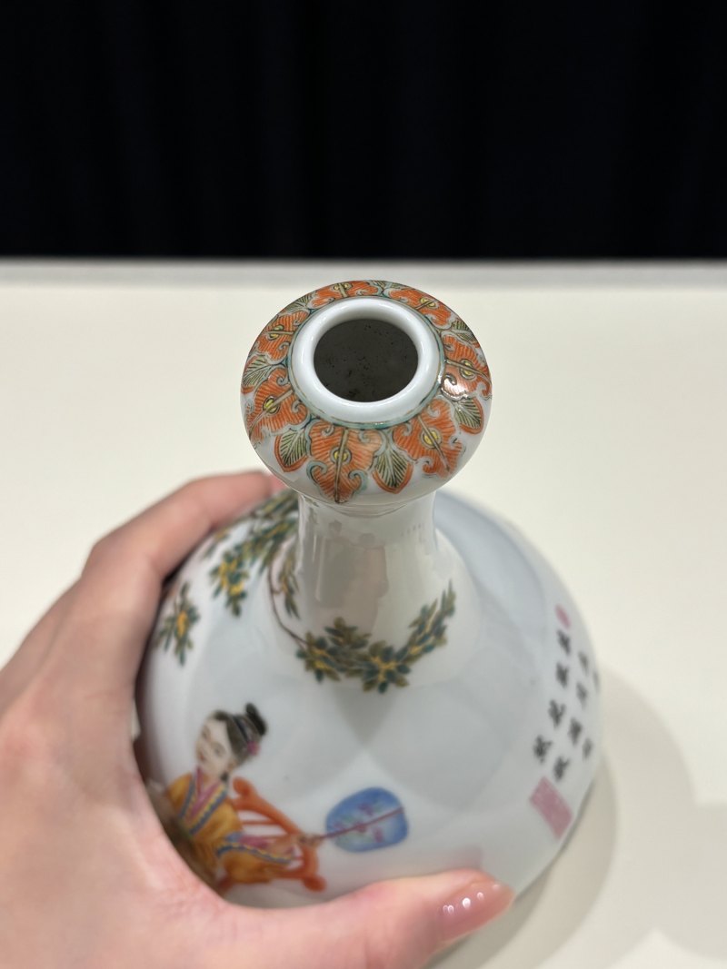 民国 珐琅彩折桂图诗文蒜头瓶 - 图11