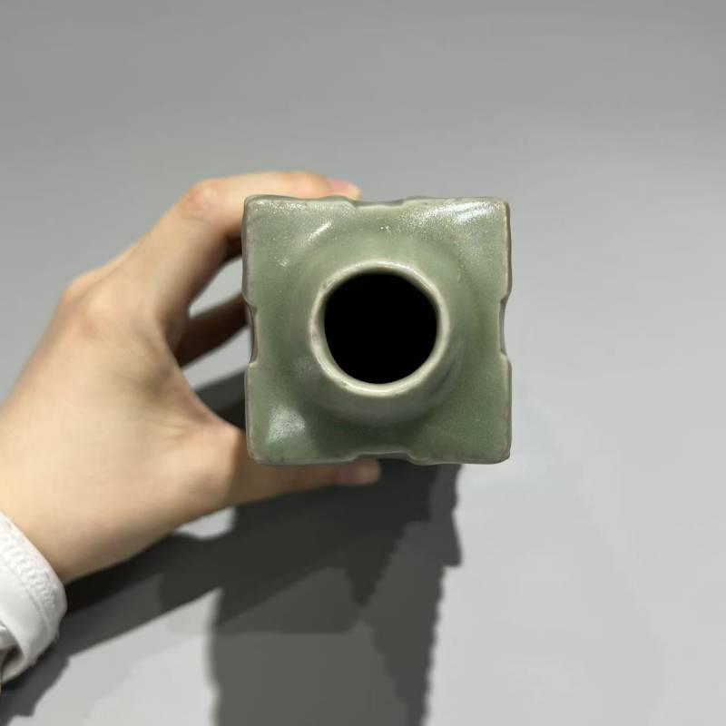 明代 龙泉窑青釉琮式塔瓶 - 图7