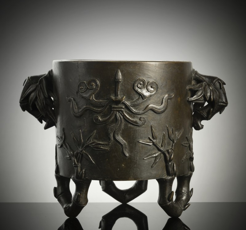 Bronze incense burner with relief decoration of inscription and bamboo - 图2