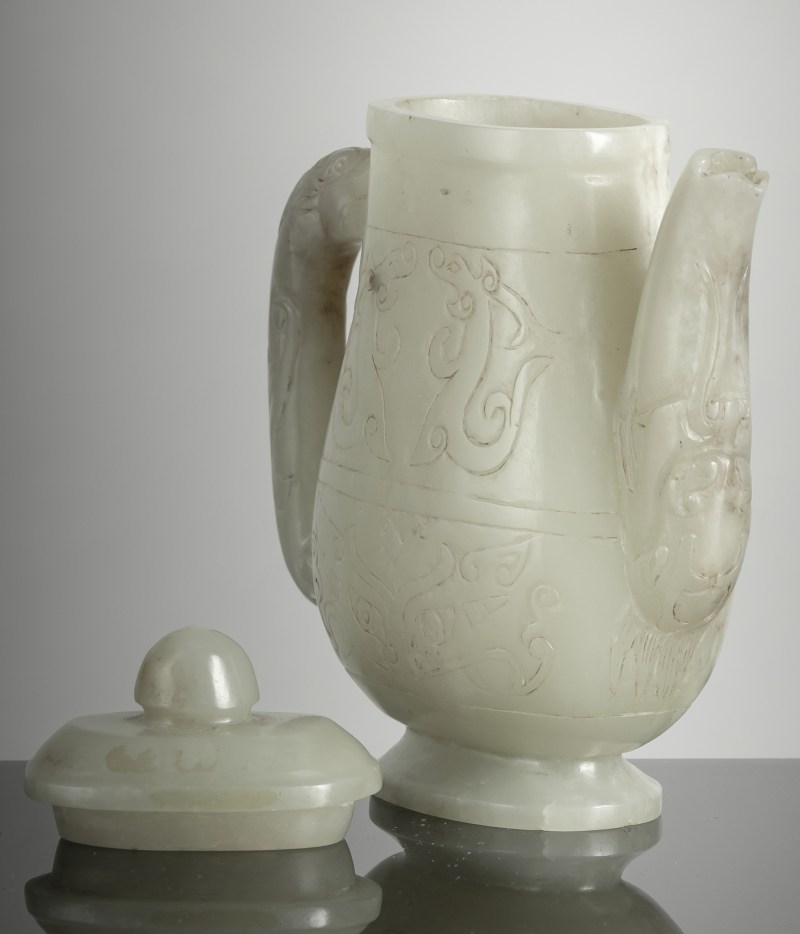 A small jade ewer with archaistic incised decoration - 图2