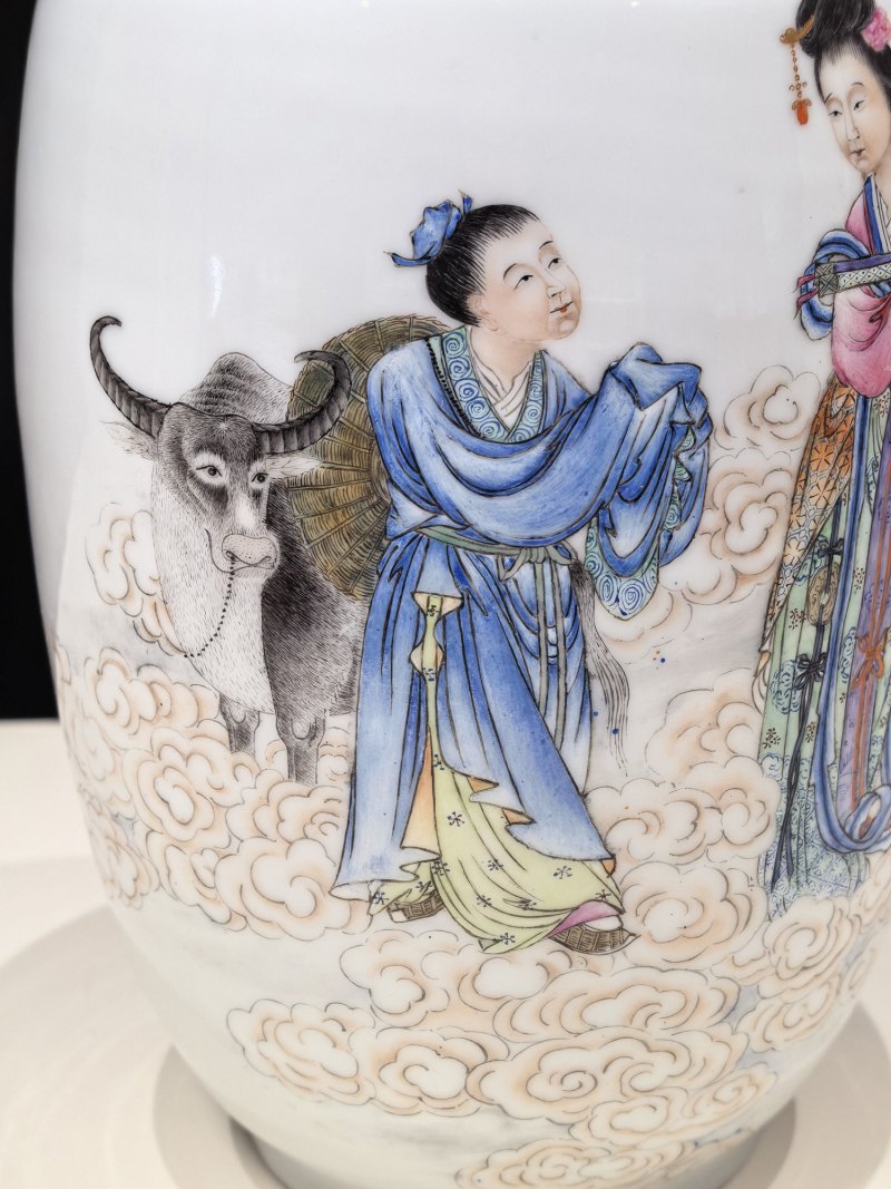 民国 粉彩牛郎织女图灯笼瓶 - 图7