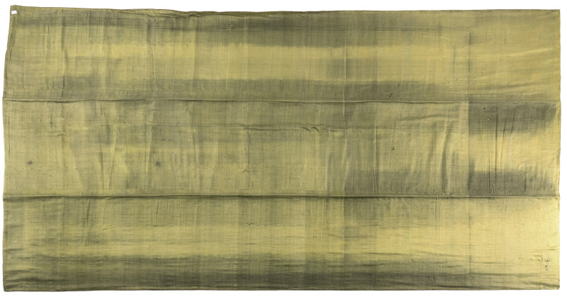 A large and very fine golden yellow silk velvet - 图6