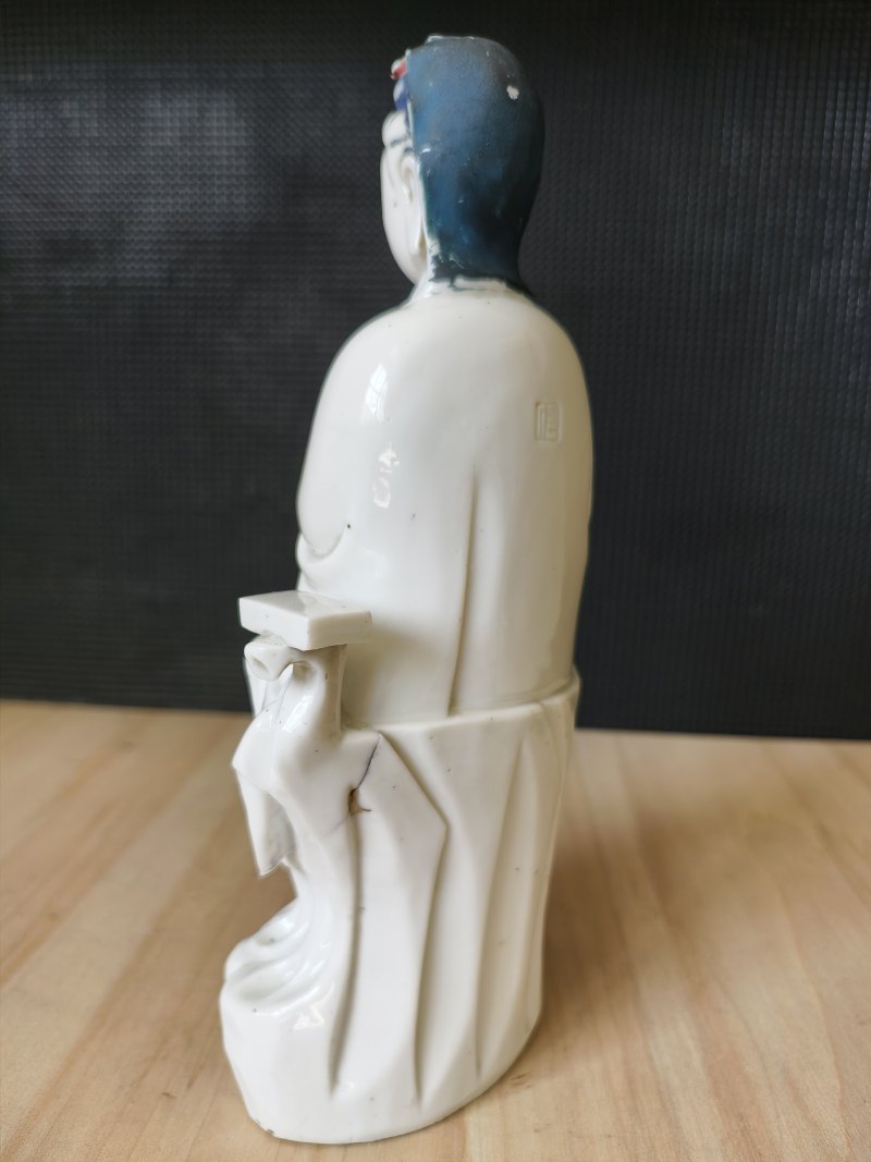 A dehua figure of a Guanyin and child - 图18