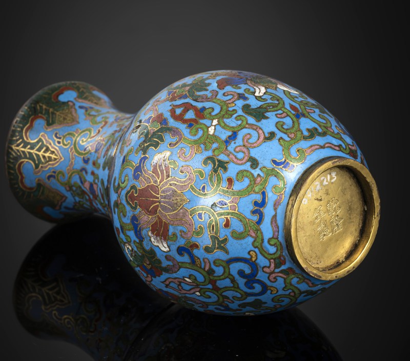 A small cloisonné-enamelled lotus vase - 图4
