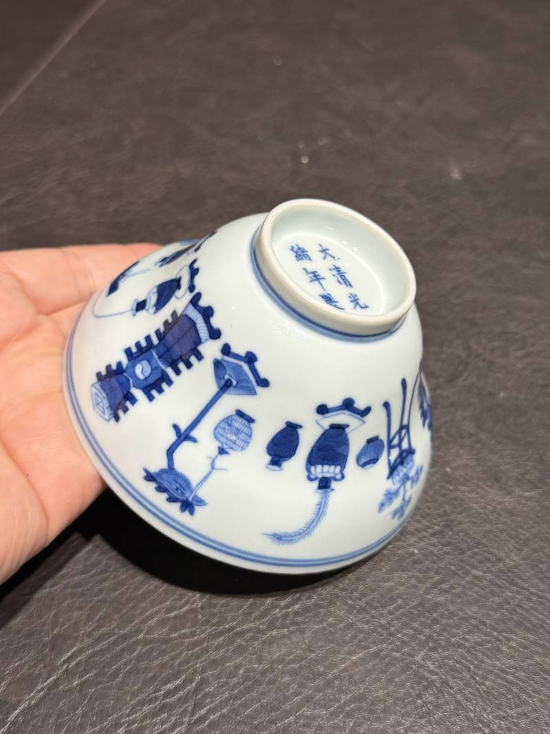 清光绪 青花清供图折腰杯一对 - 图19