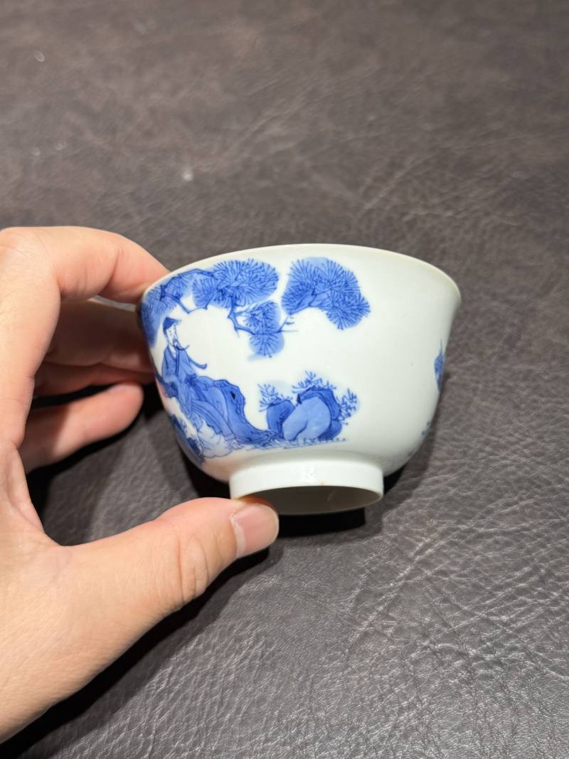 清康熙 青花松下高仕醉酒图茶圆 - 图5