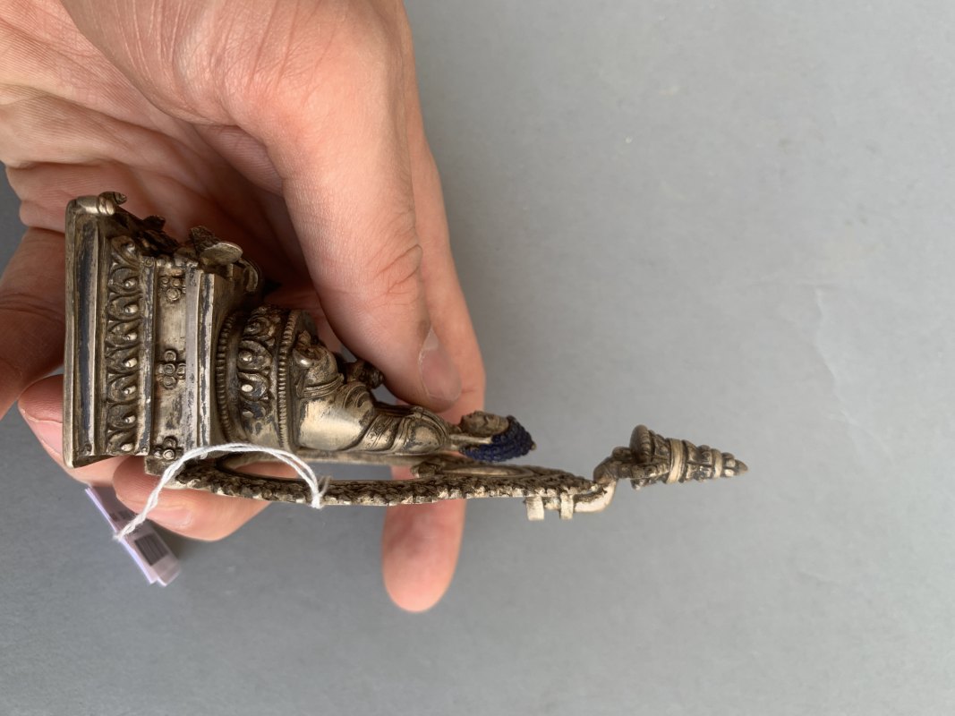 a silver figure of Buddha Shakyamuni - 图9