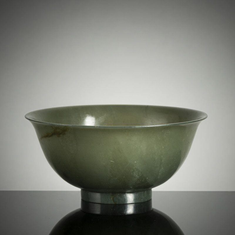 Fine carved spinach-green Imperial jade bowl - 图4
