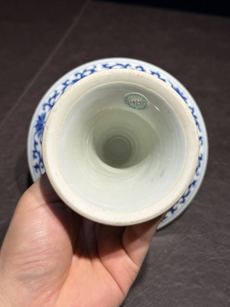 清中期 青花“灵鹫庵”缠枝莲纹高足供碗 - 图16