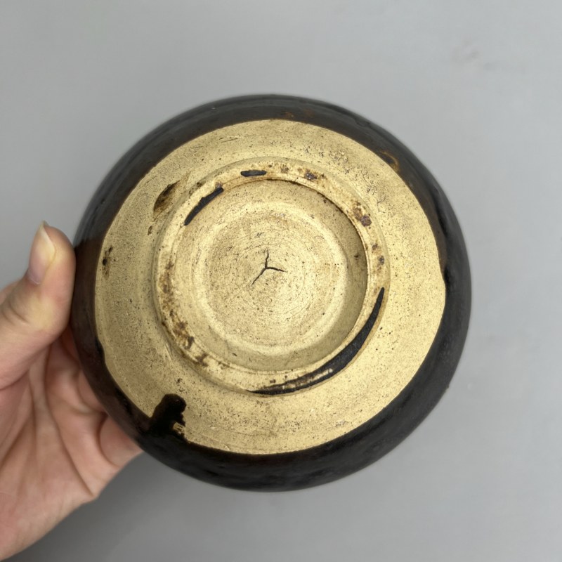 明代 黑釉油滴盏 - 图10