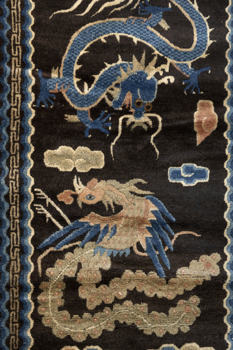 A pair of dragon rugs - 图3