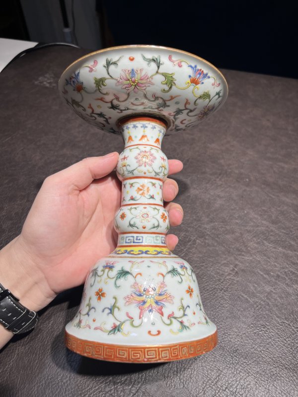 清乾隆 洋彩描金缠枝宝相花觚式供盘一对 - 图5