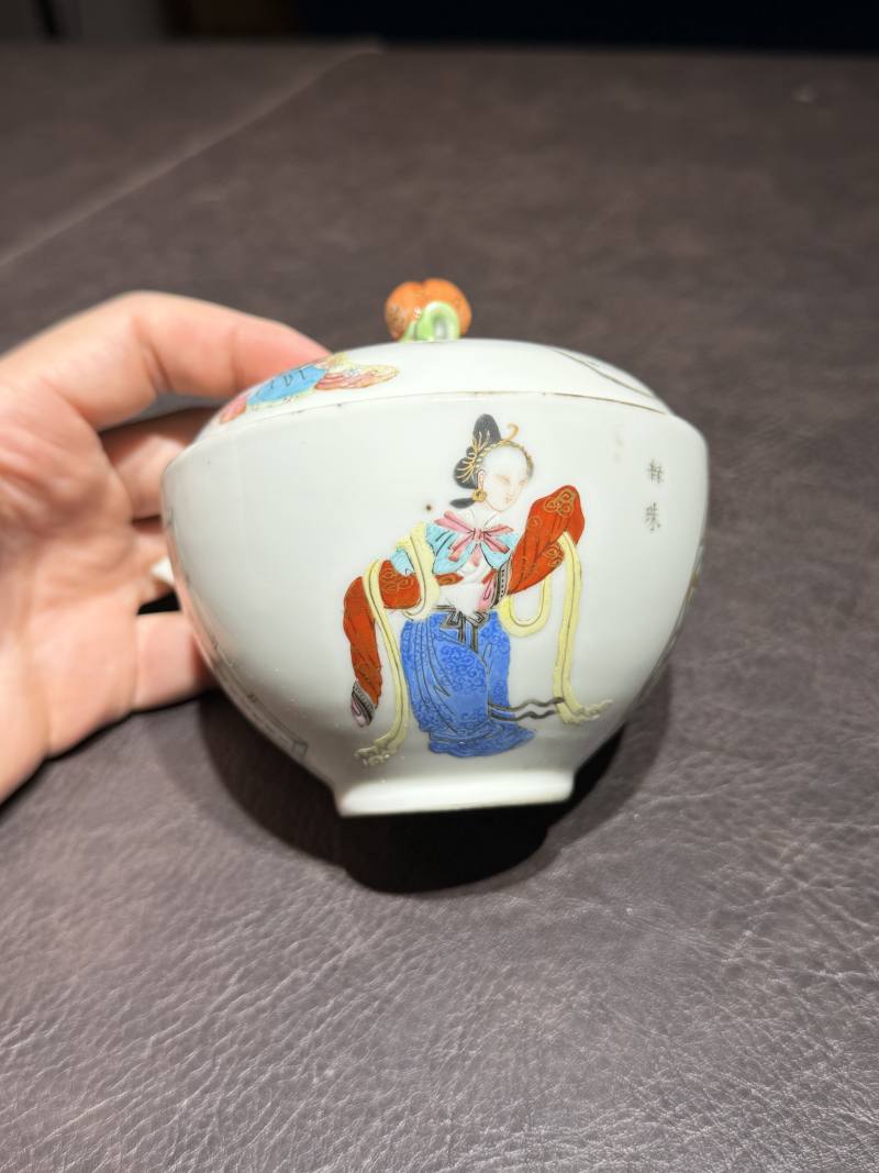 清道光 粉彩无双谱诗文壶 - 图4