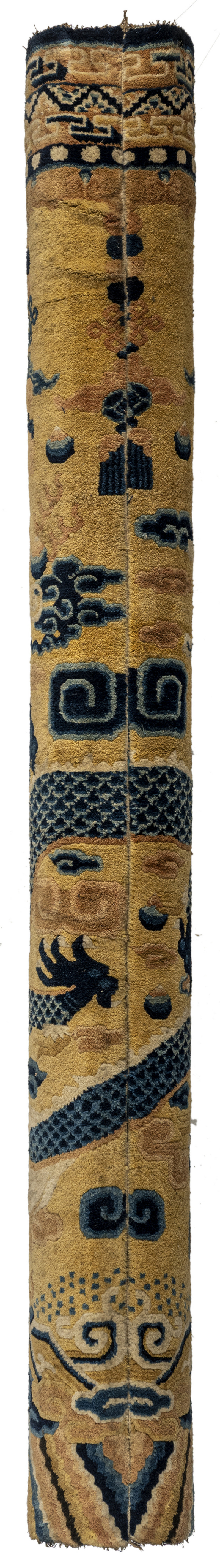 A pair of yellow-ground column carpets with dragon decoration mounted as columns - 图11