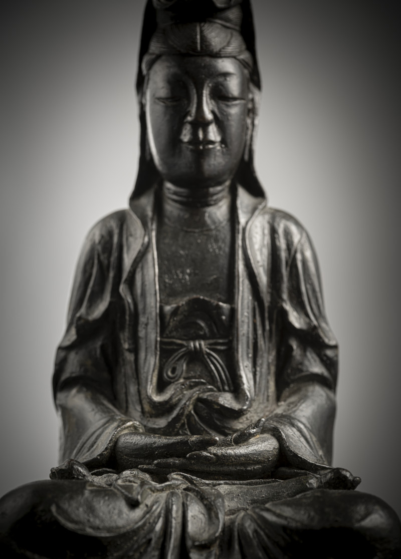 A bronze figure of Guanyin - 图5