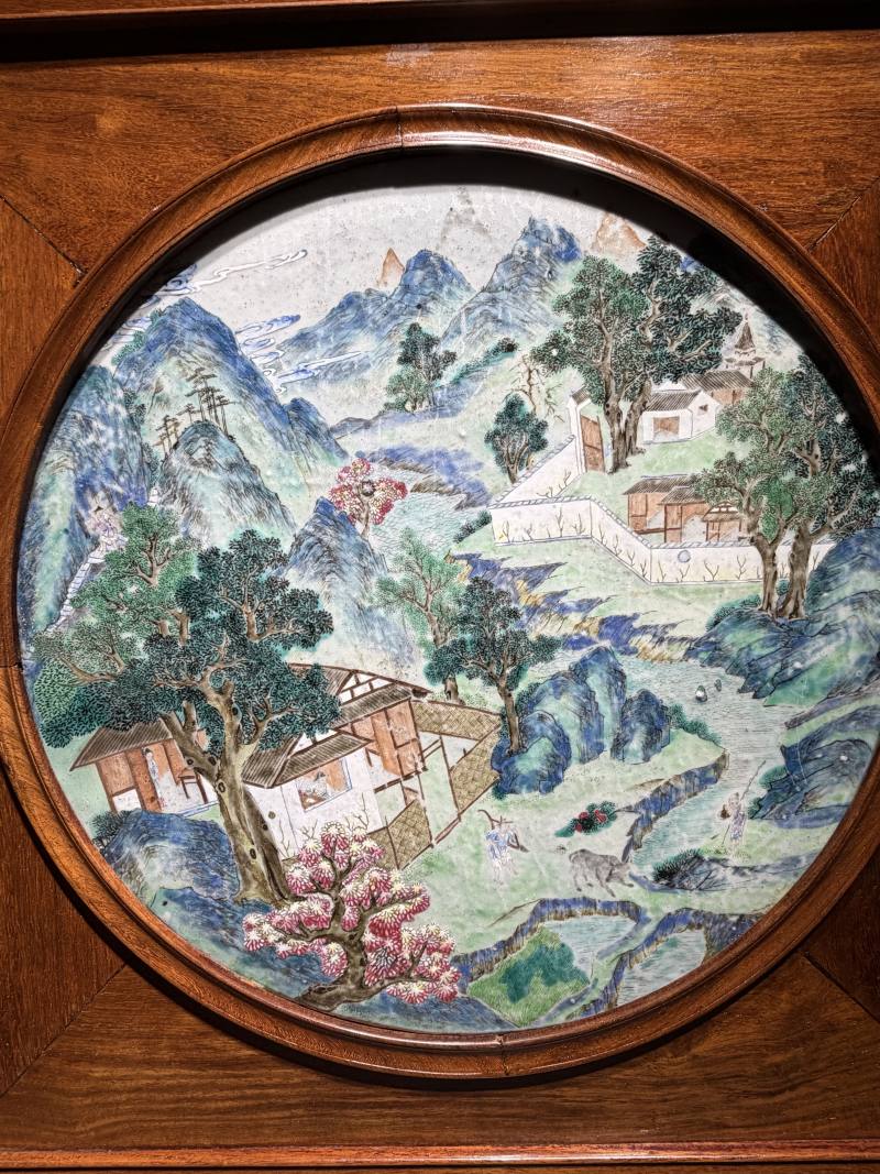 清乾隆 粉彩“渔樵耕读”图圆形瓷板 - 图6