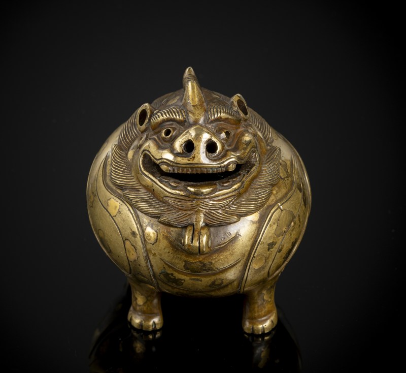 A small gold-splashed bronze censer in the shape of a Luduan - 图3
