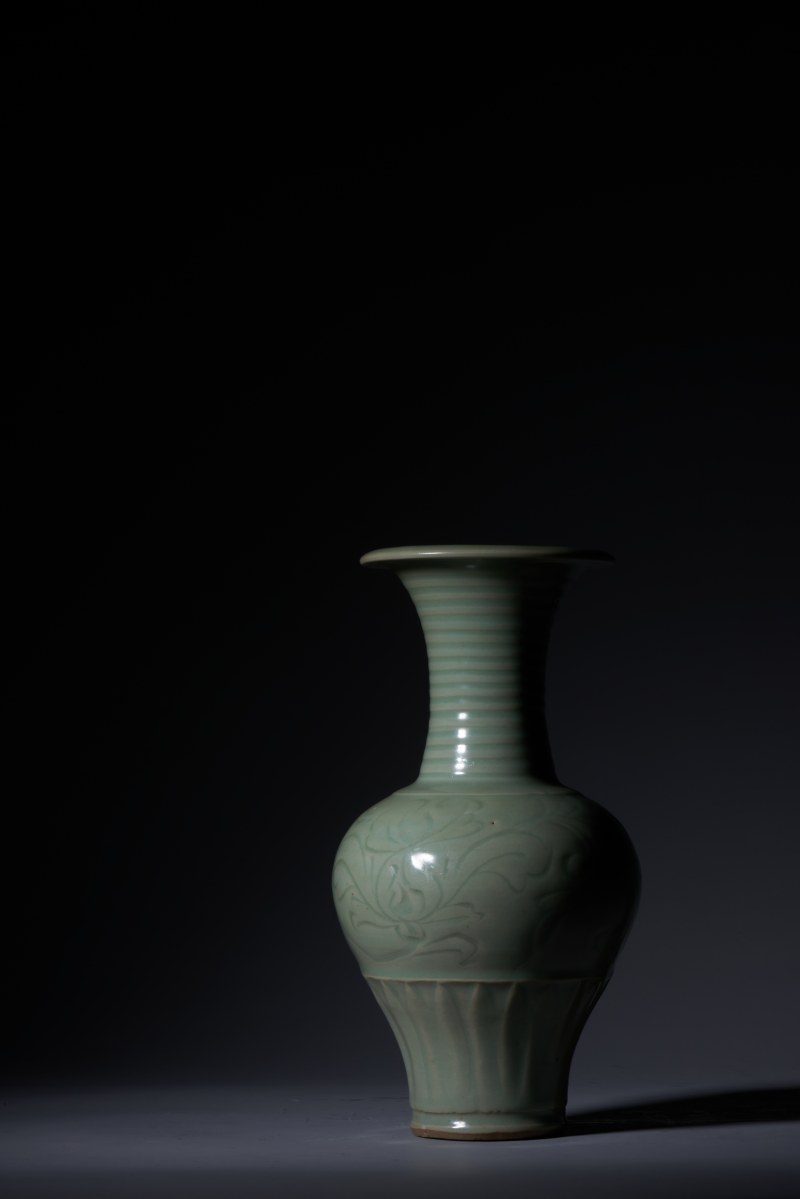 明代 龙泉要梅子青釉刻花凤尾尊 - 图3
