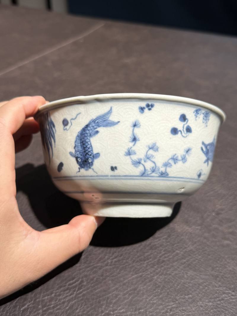 明空白期 青花暗刻海水鱼藻纹碗 - 图7