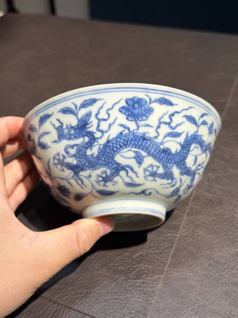 明弘治 青花外穿花龙内缠枝托梵纹碗 - 图10