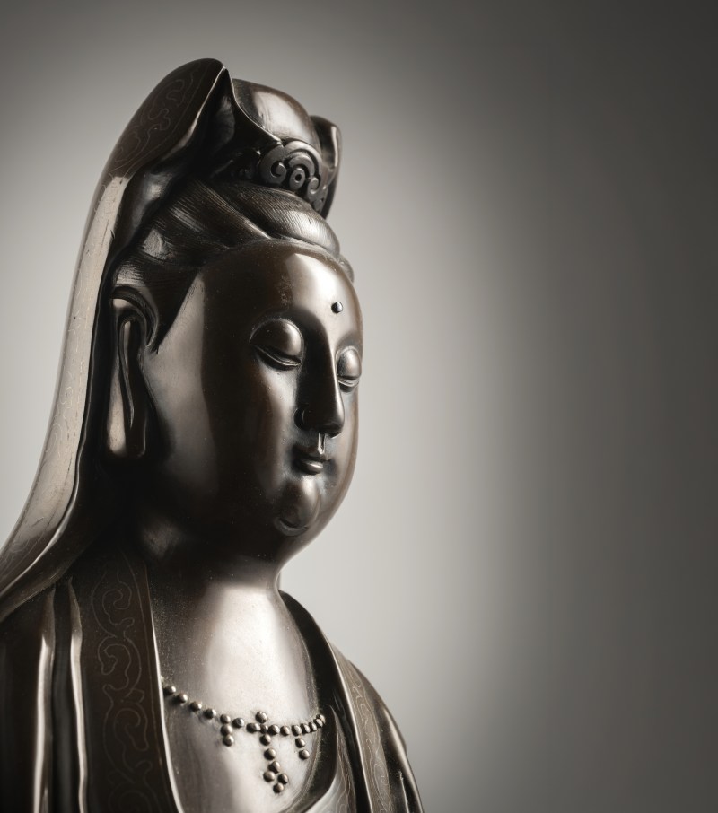 A fine silver-inlaid bronze figure of standing Guanyin - 图5