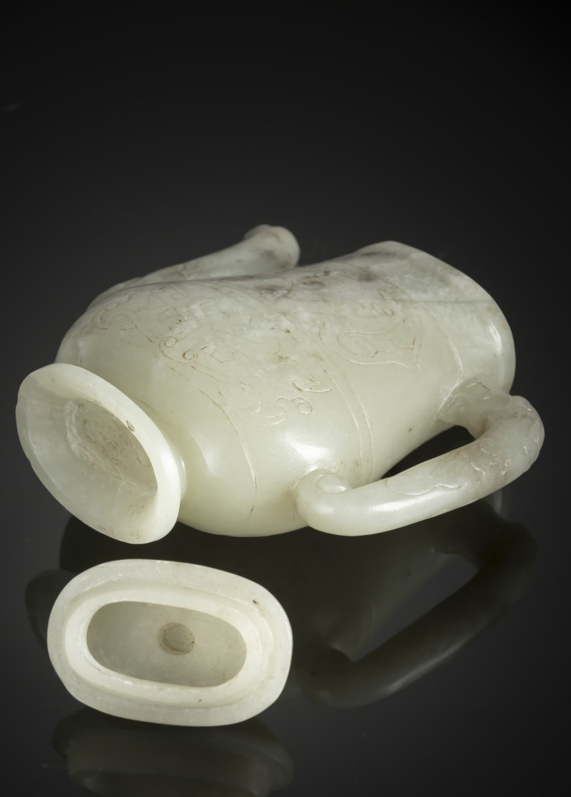 A small jade ewer with archaistic incised decoration - 图3