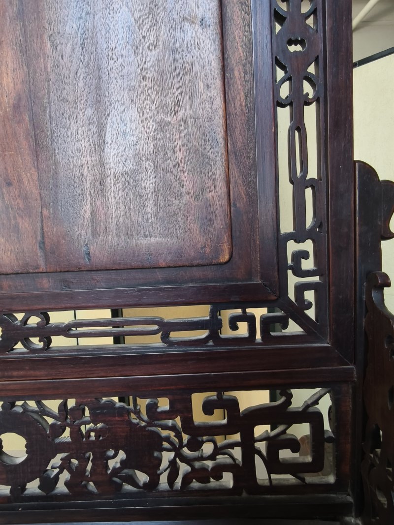 A fine carved Duan stone panel mounted as table screen - 图12