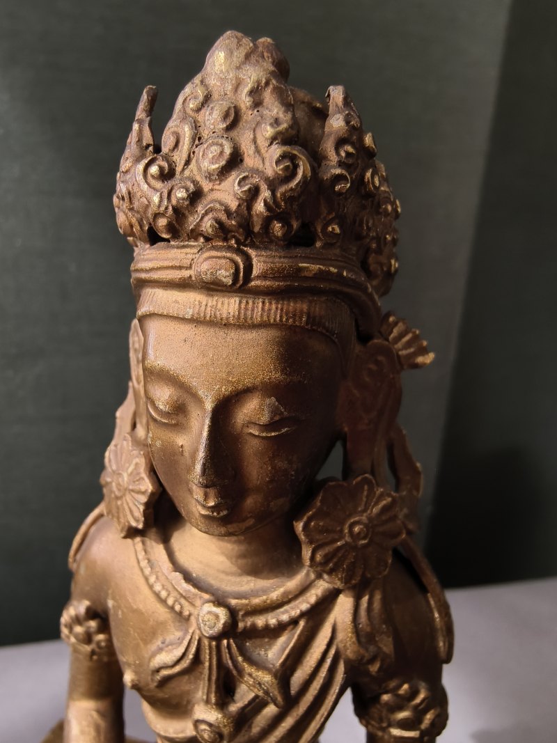 A gilt-bronze figure of Amitayus seated on a throne - 图14