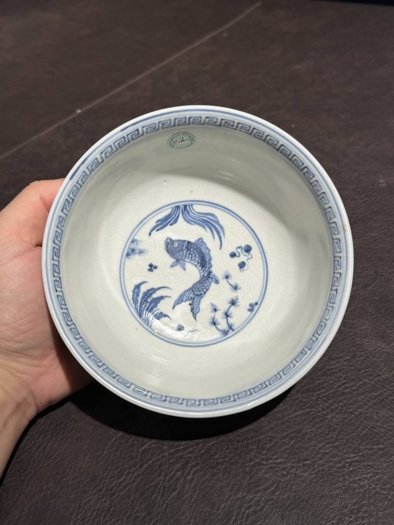 明空白期 青花暗刻海水鱼藻纹碗 - 图8