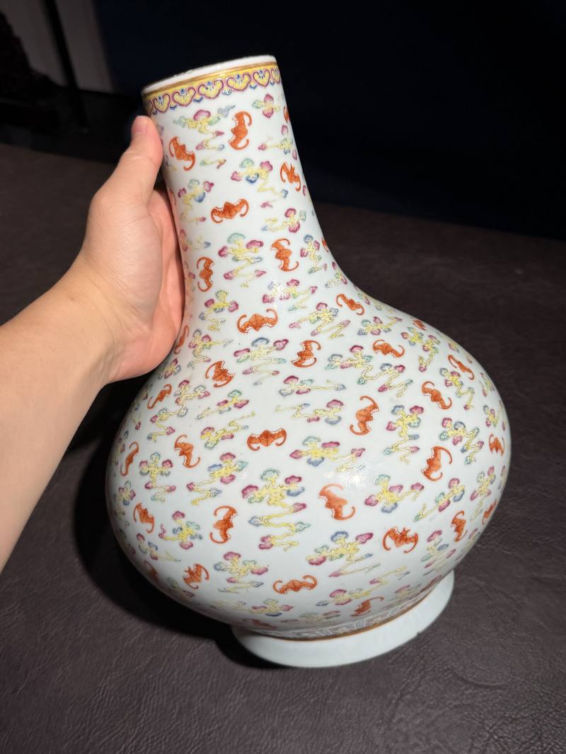 清光绪 粉彩百蝠纹荸荠瓶 - 图8