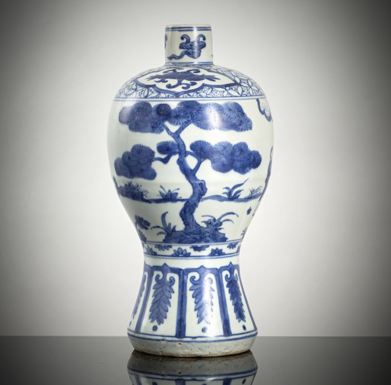 A good blue and white meiping with figural scene - 图3