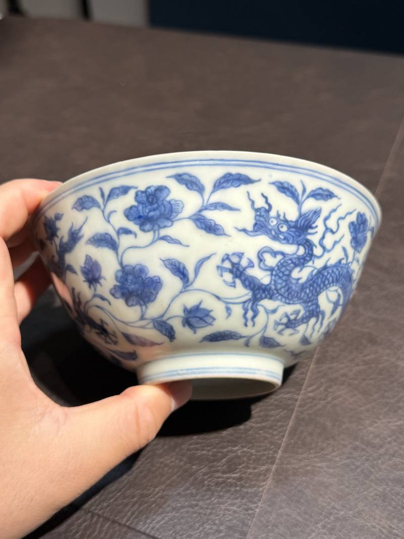 明弘治 青花外穿花龙内缠枝托梵纹碗 - 图11