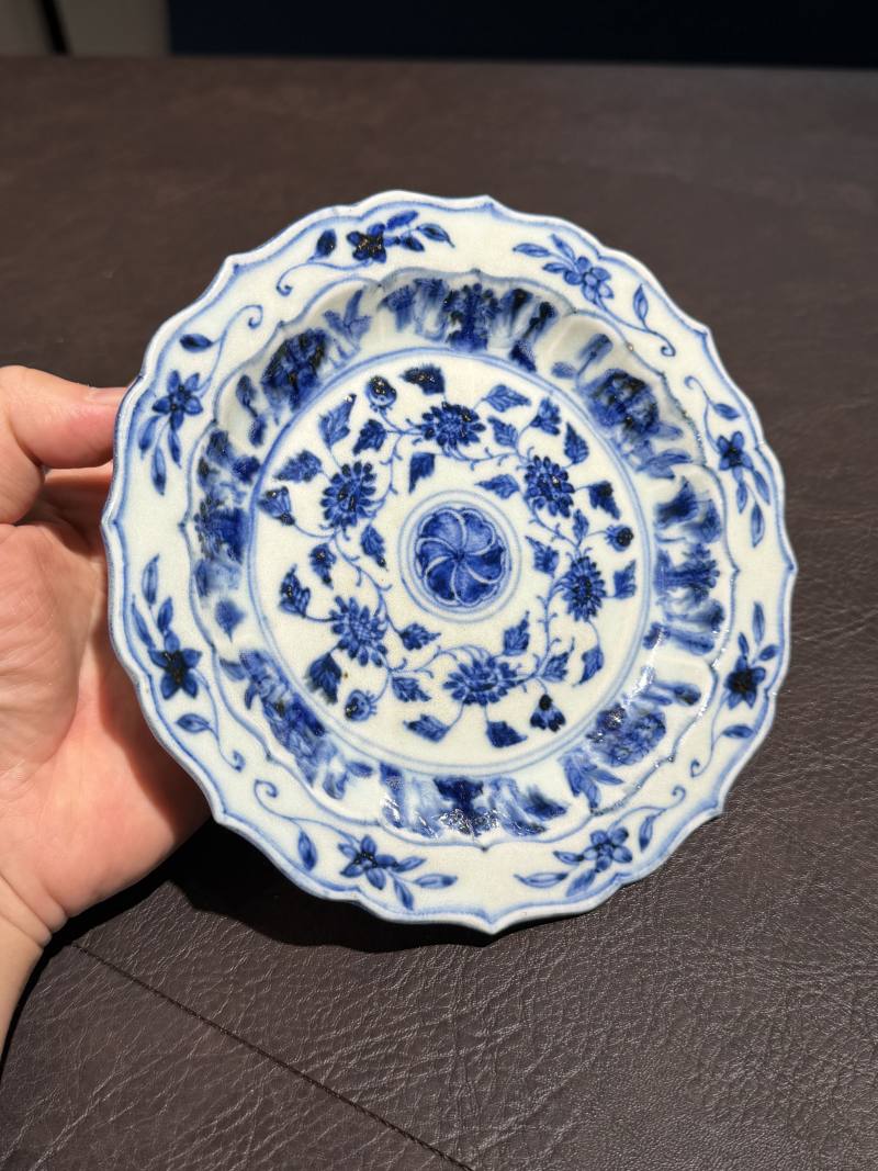 清雍正 仿永乐青花月华纹海棠盘 - 图4