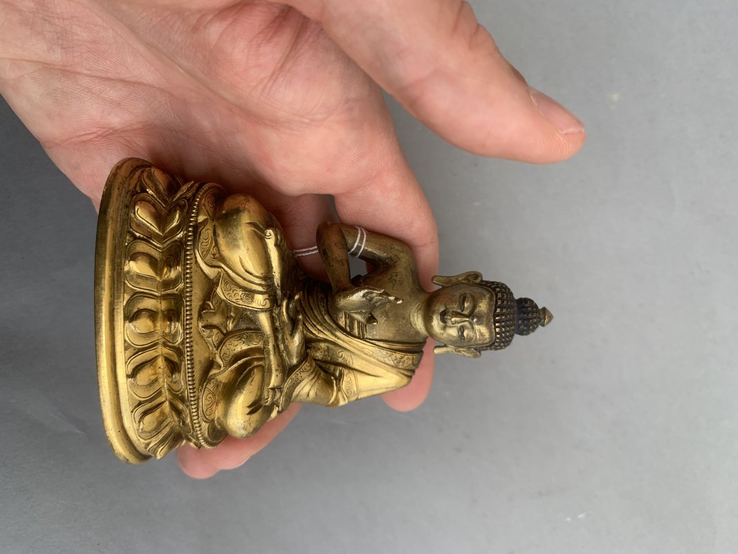 A PART-GILT BRONZE FIGURE OF BUDDHA SHAKYAMUNI - 图6