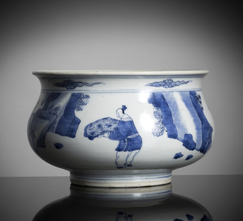 A blue and white porcelain cachepot or incense burner with decoration of scholars - 图2