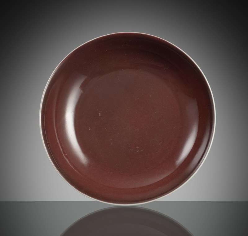 An imperial copper-red glazed porcelain plate - 图2