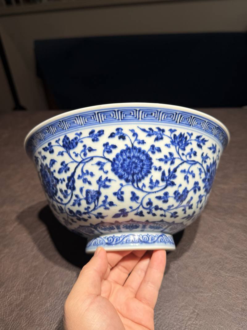 清雍正 青花缠枝莲纹大碗 - 图7