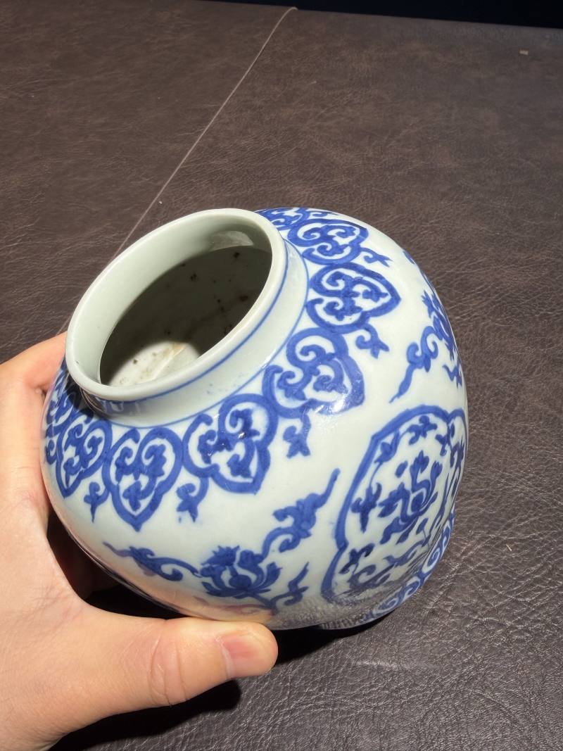 明嘉靖 仿成化青花折枝莲纹罐 - 图9