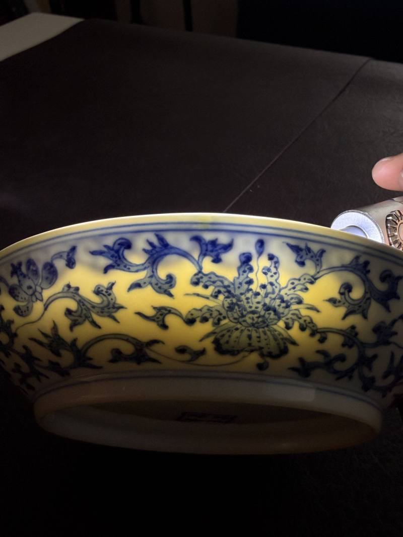 清乾隆 青花“乐静堂制”洋花纹盘 - 图14