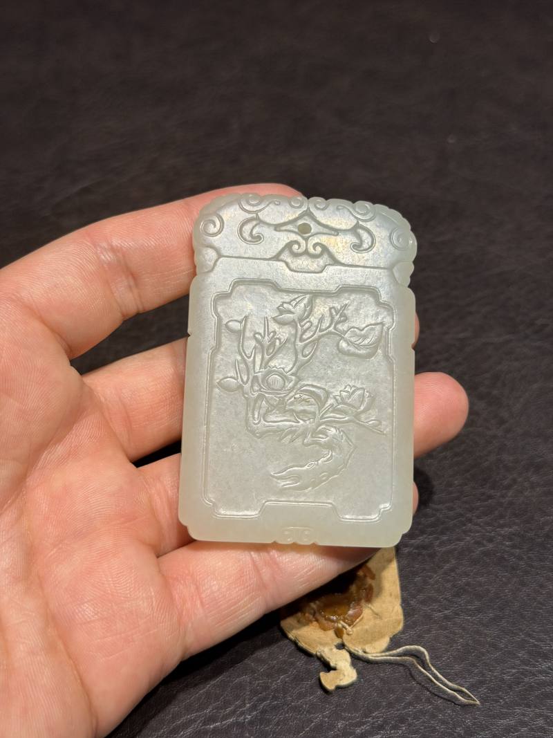 清乾隆 和田玉折枝桃花诗文玉牌 - 图5