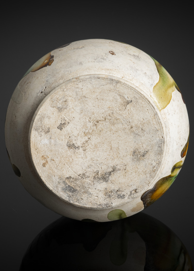 A 'Sancai'- glazed earthenware vase - 图5