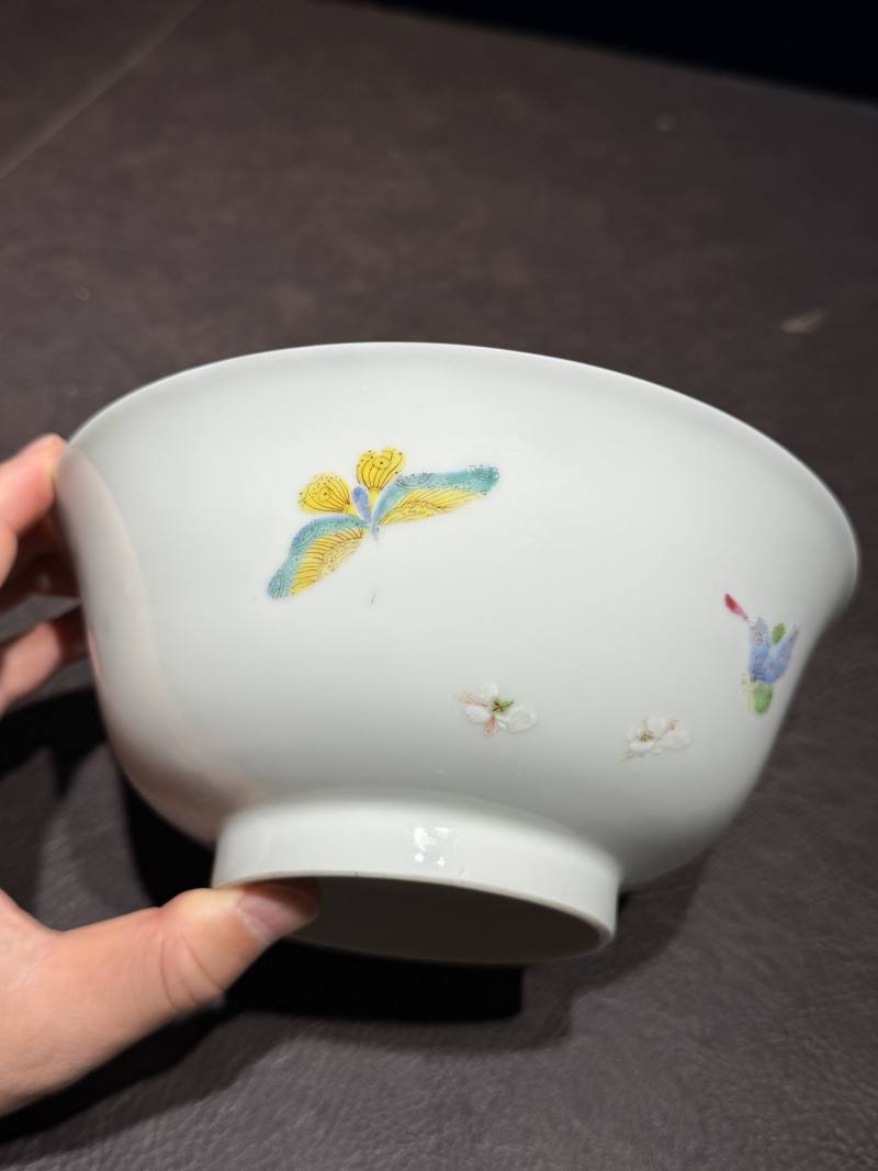 清雍正 粉彩蝶恋花纹碗 - 图6
