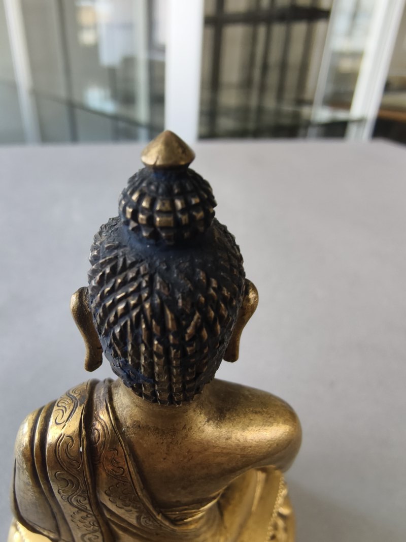 A PART-GILT BRONZE FIGURE OF BUDDHA SHAKYAMUNI - 图18