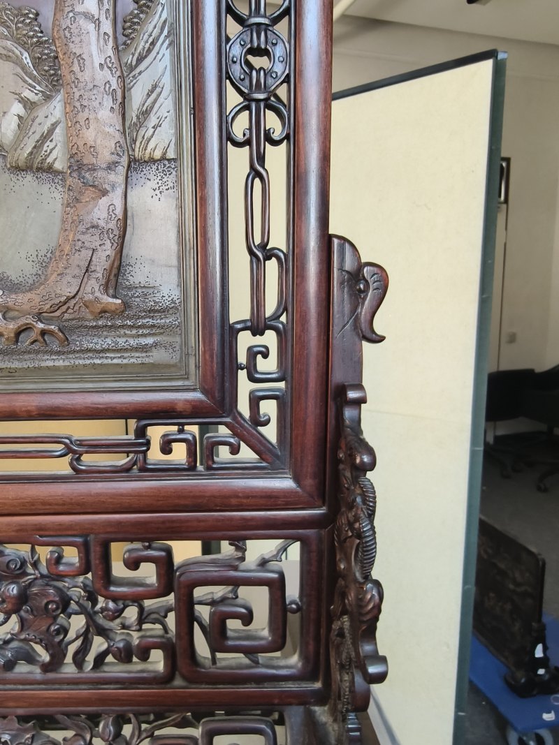 A fine carved Duan stone panel mounted as table screen - 图5
