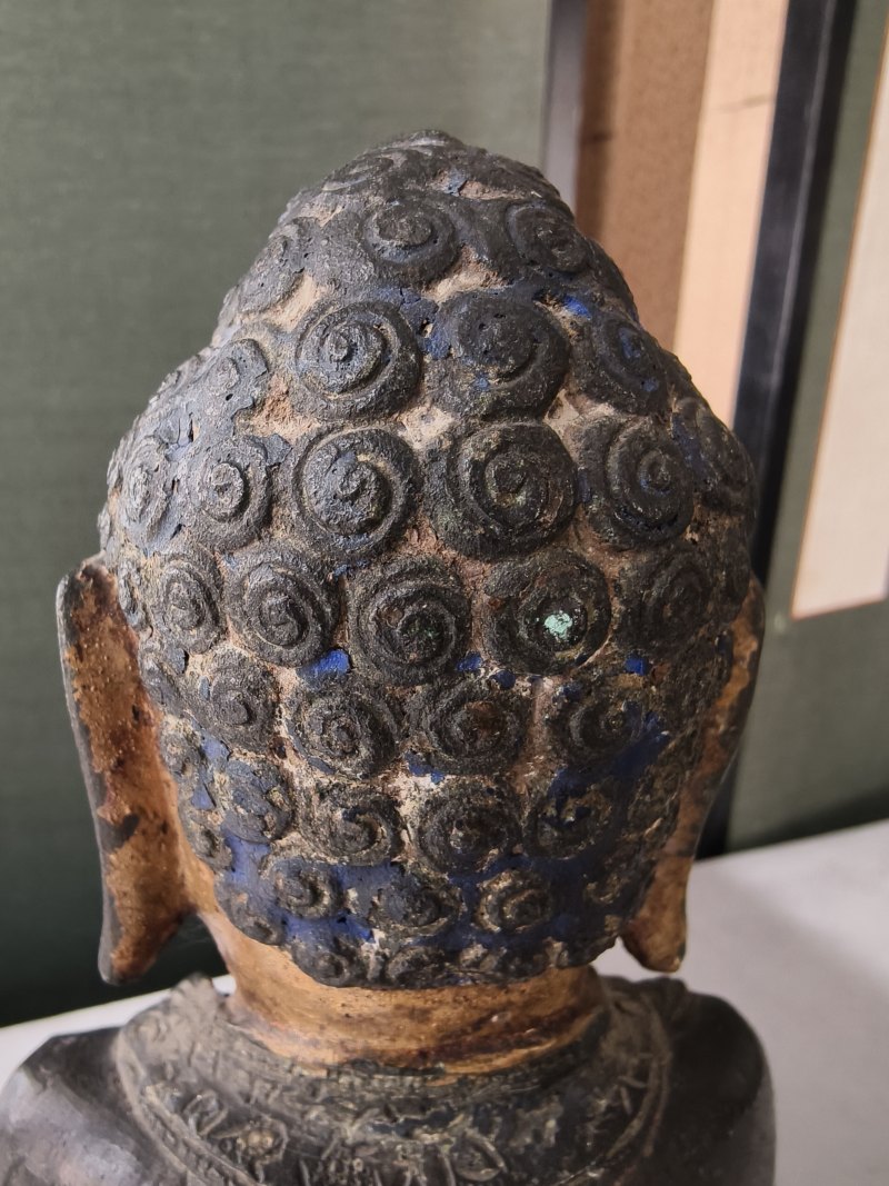 A part-gilt bronze of Buddha Shakyamuni in the meditation seat - 图8