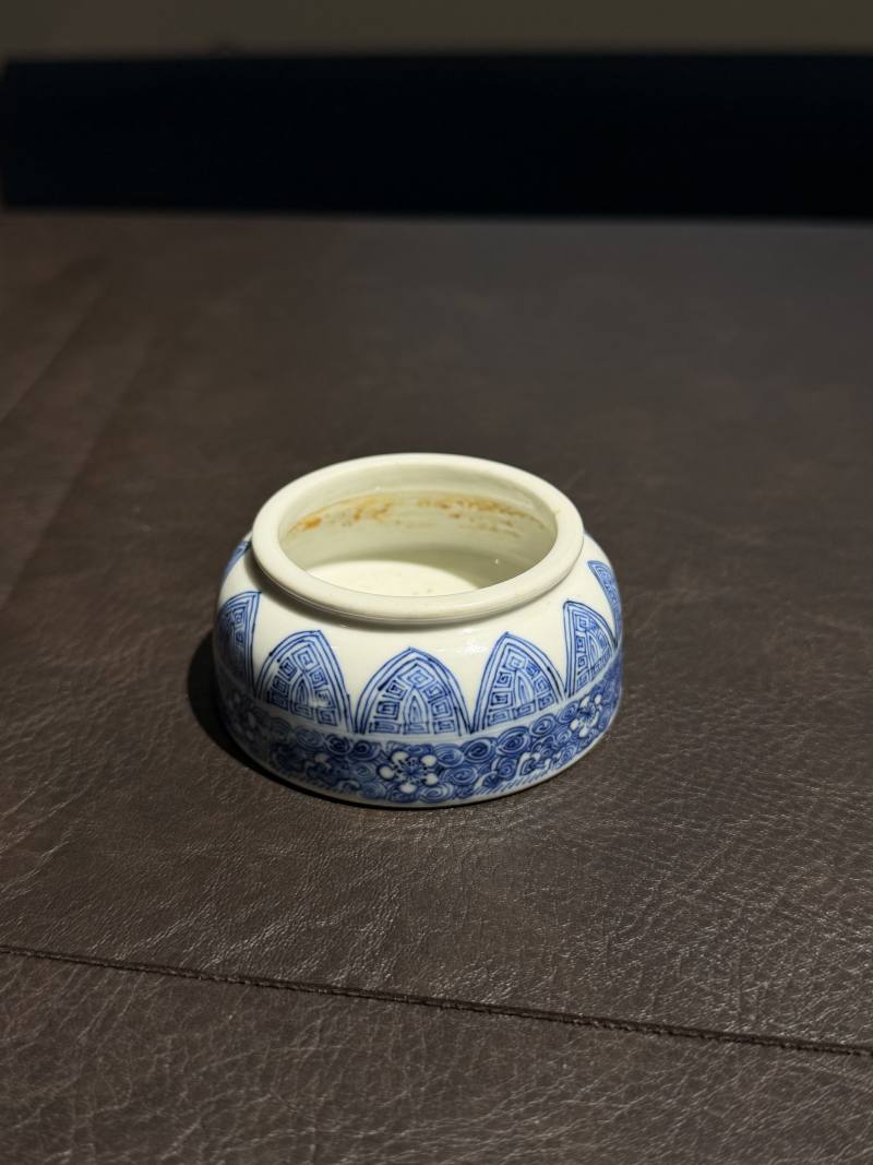 清康熙 青花蝉纹落花流水马蹄水丞 - 图3