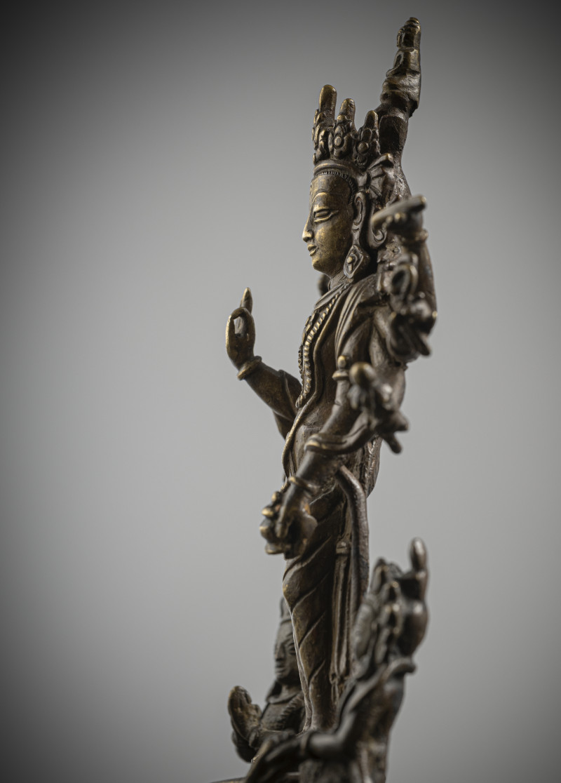 A BRONZE FIGURE OF AMOGHAPASHA - 图5